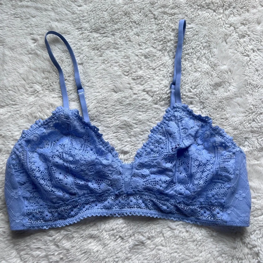 Aerie Floral Lace Bralette Periwinkle Blue Wireless V-Neck Adjustable Straps M